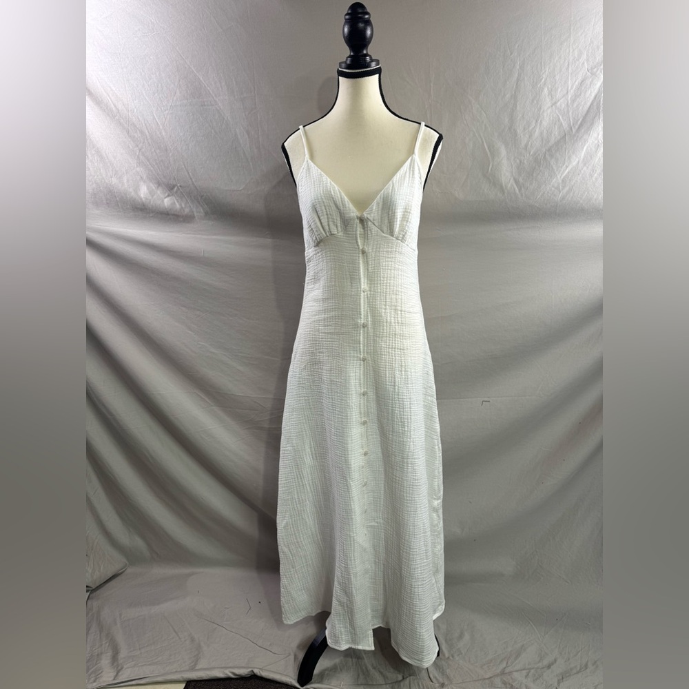 LAST ONE 🔥Button Cami Shirred Back Maxi Dress White - Picture 7 of 9